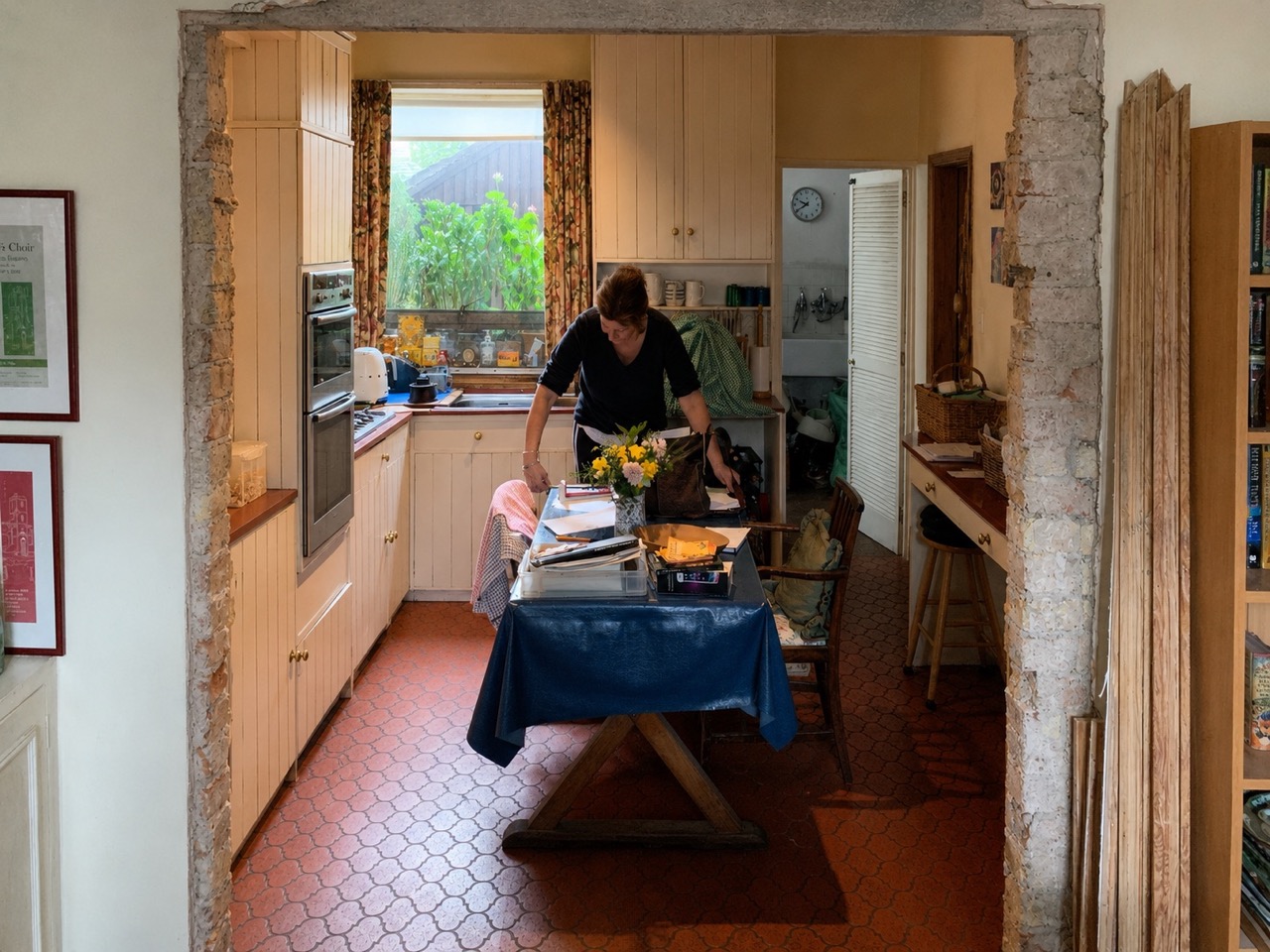 Kitchen before, view through the opening